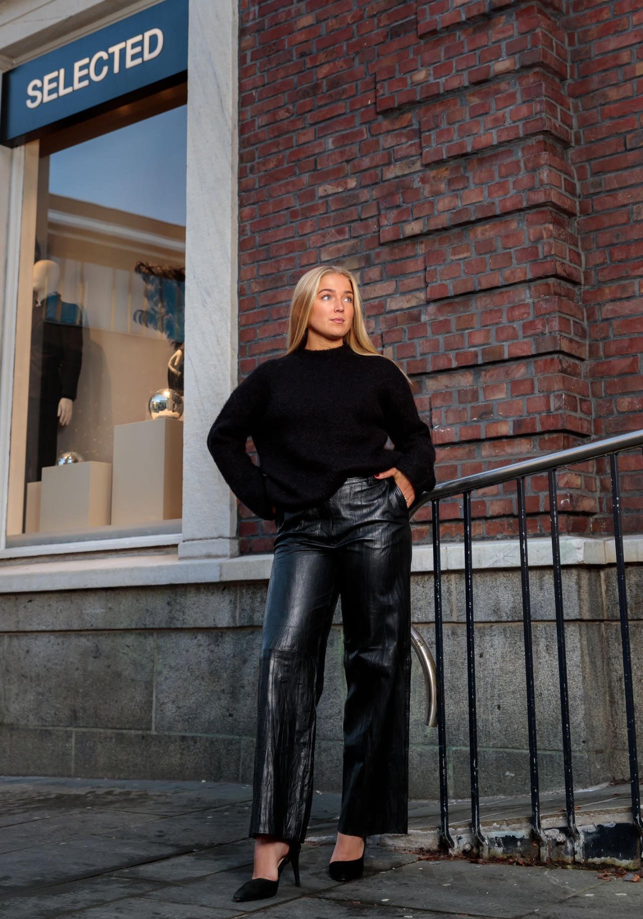 Gabella Strikket Genser - Sort/ Black